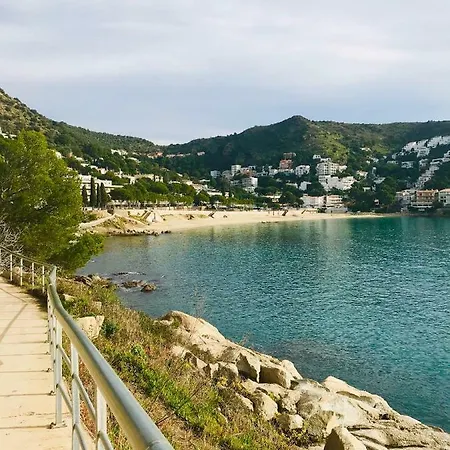 Castell Blau 아파트 *