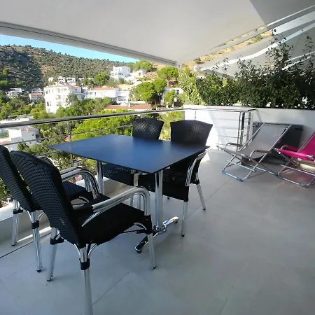 Castell Blau Apartment